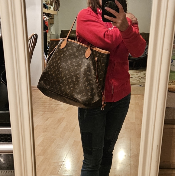 Authentic Louis Vuitton Neverfull Gm Large Shoulder Tote Bag - Picture 2 of 15